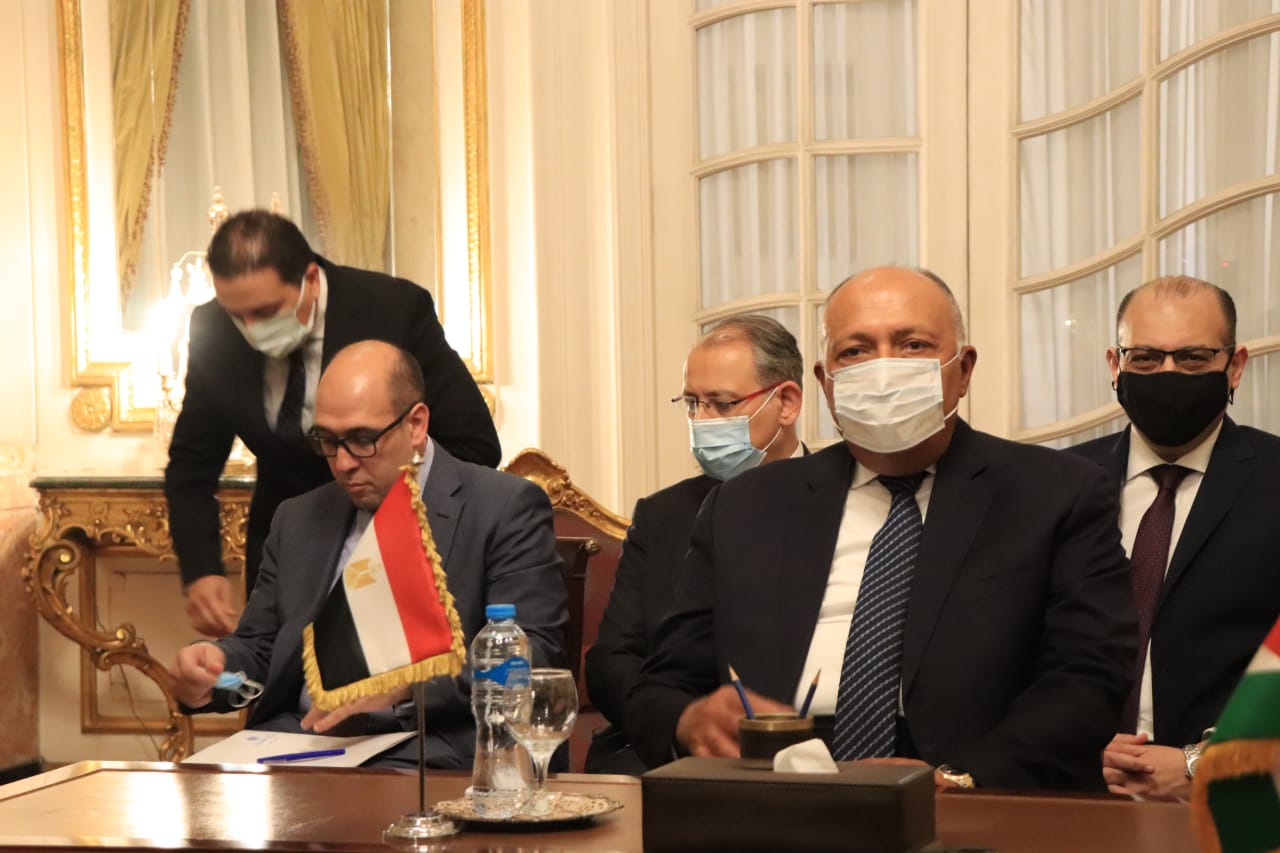 6ff329f9-bb2d-494d-9bdf-ef98b770d10b