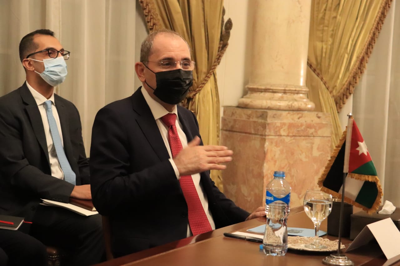 81aa011c-f7aa-44d2-be77-102e19349b56