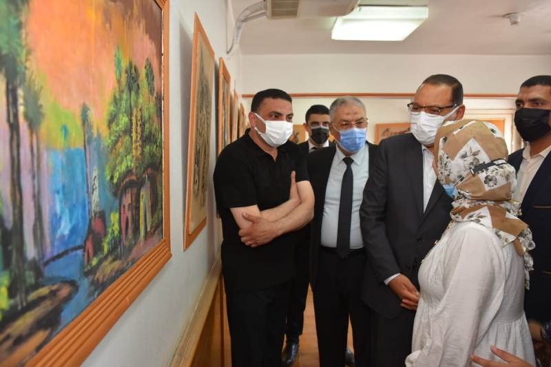 معرض الفنون التشكيلية في احتفالات العيد القومي بالشرقية 