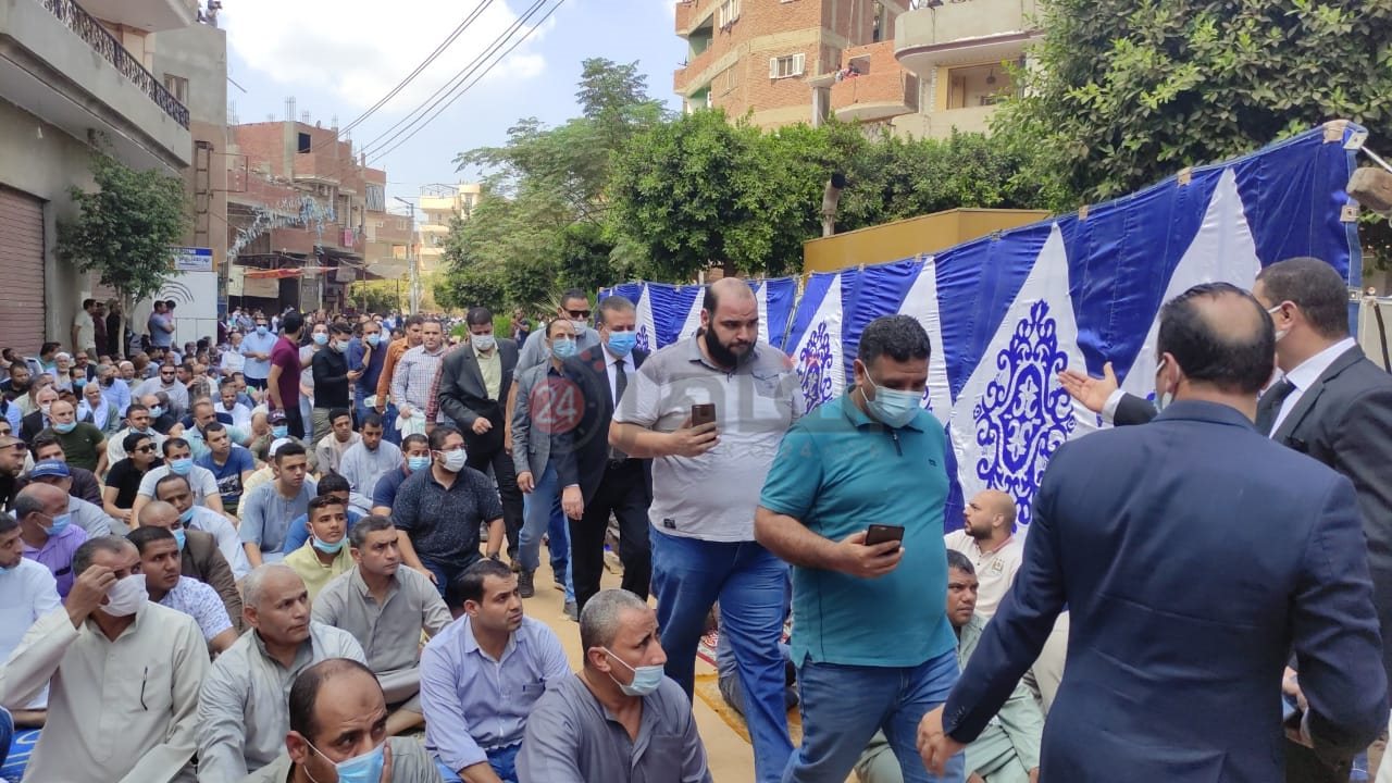 تشييع جثمان الراحل محمود العربي