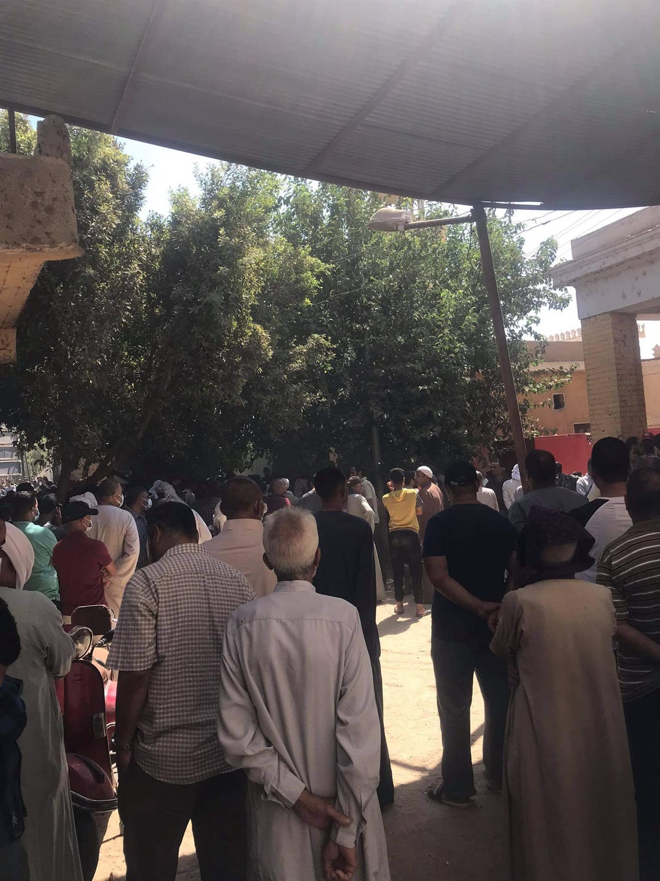 تشييع جنازة ضحية الآثار بأسيوط 