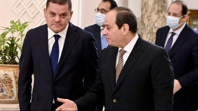 الرئيس السيسي وعبد الحميد الدببة