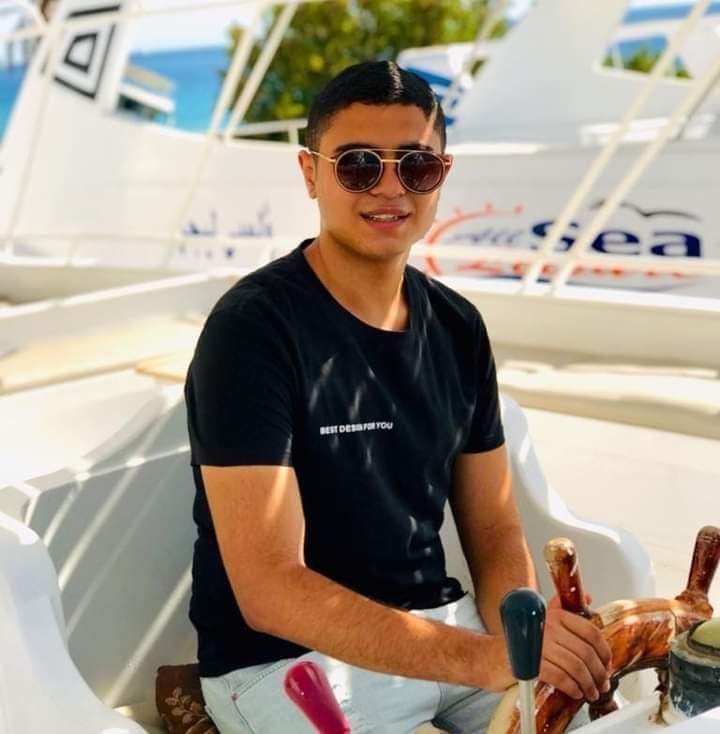 الراحل يوسف مصطفى