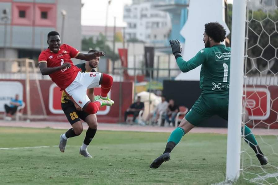 ودية الأهلي والمقاولون العرب