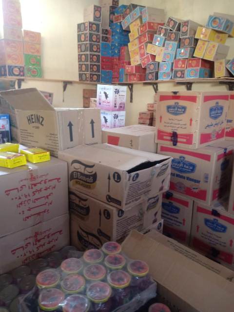حملة تفتيشية على مخازن الأغذية بالشرقية 02