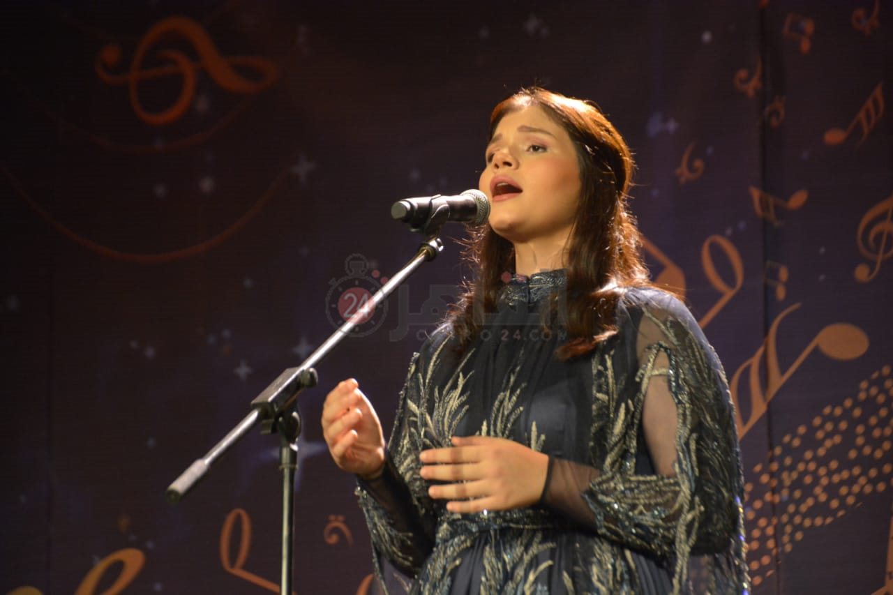 سناء نبيل (16)