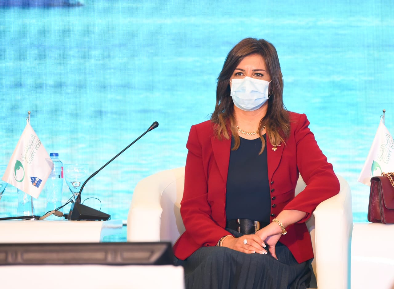 وزيرة الهجرة في ملتقى شرم الشبخ الثالث للتأمين (2)