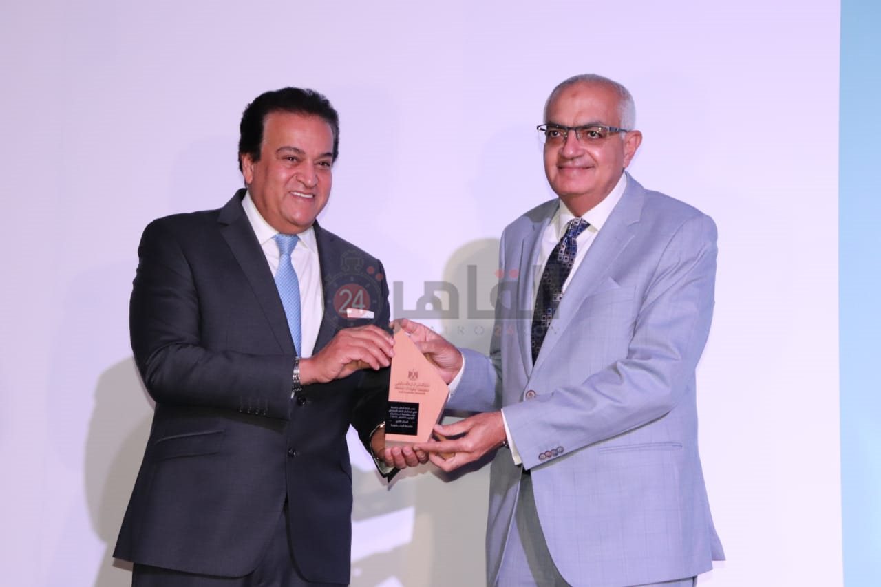 جوائز مسابقة أفضل جامعة مصرية 2021