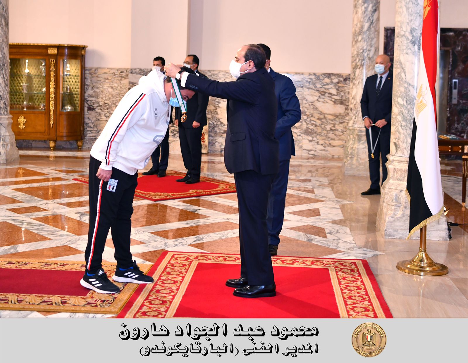 السيسي يكرم الأبطال 