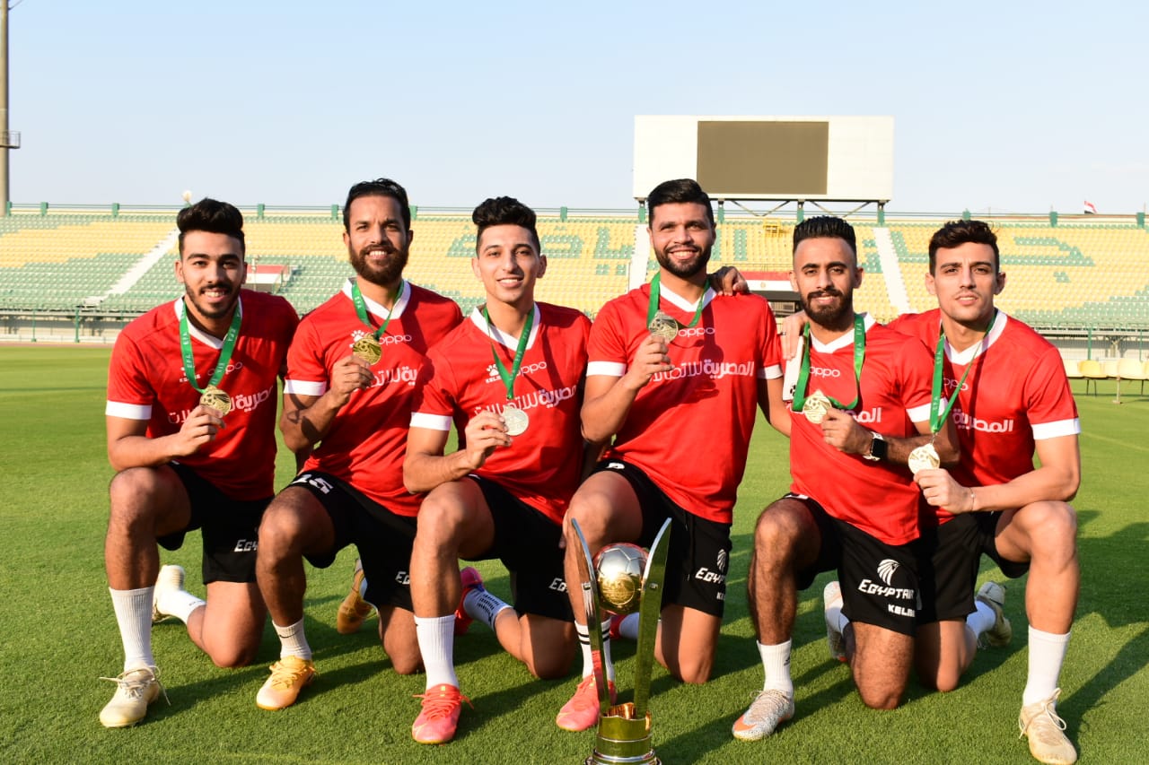 جلسة تصوير طلائع الجيش بعد الفوز بكأس السوبر