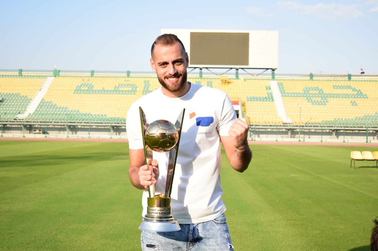 جلسة تصوير طلائع الجيش بعد الفوز بكأس السوبر