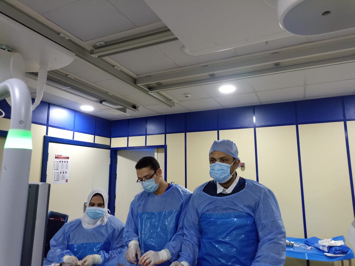 إجراء قسطرة قلبية لمريض بالشرقية 03