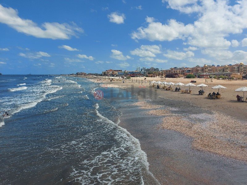 غياب المواطنين عن شواطئ بورسعيد 