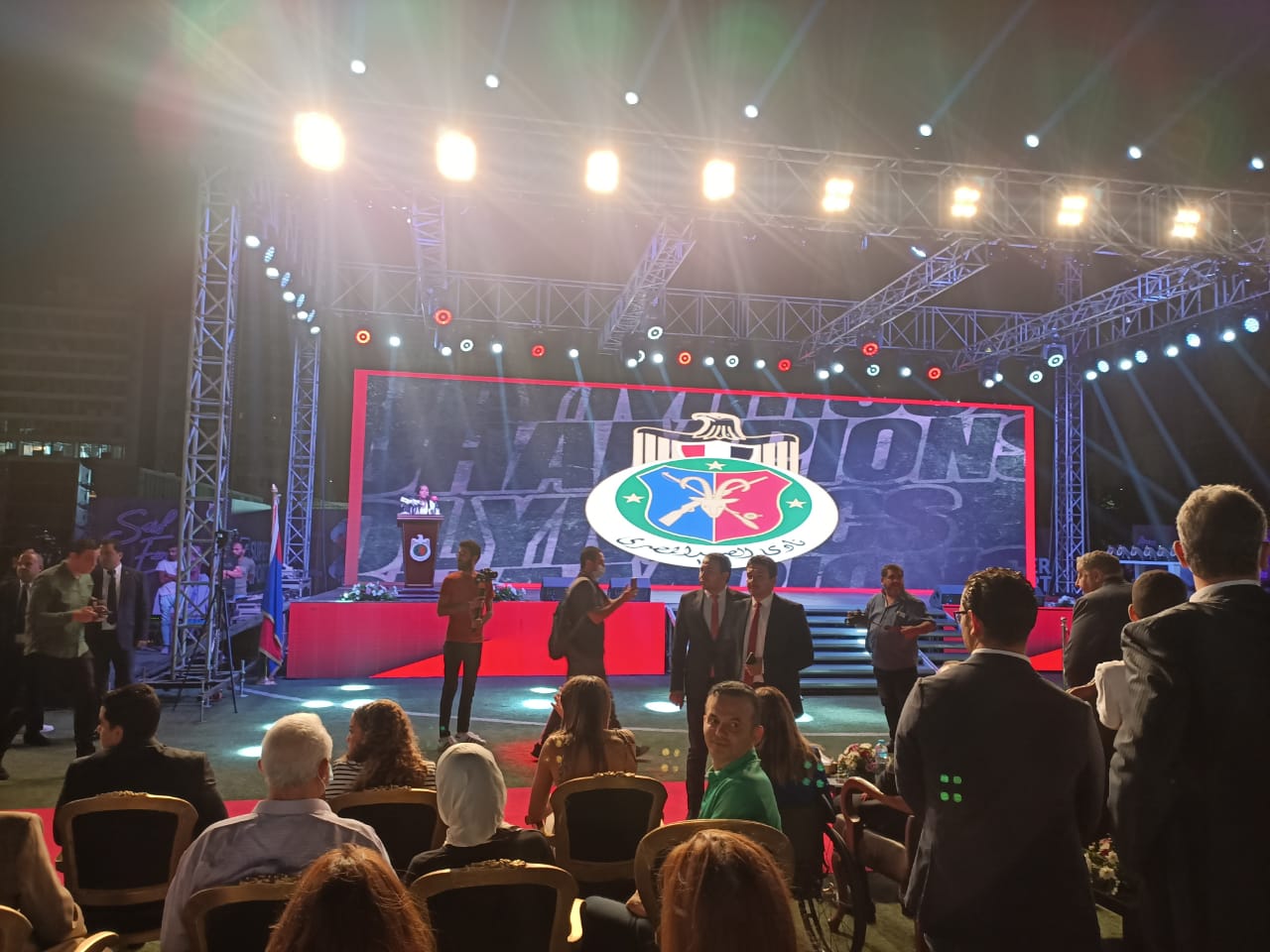 حفل نادي الصيد لتكريم هداية ملاك وسيف عيسى