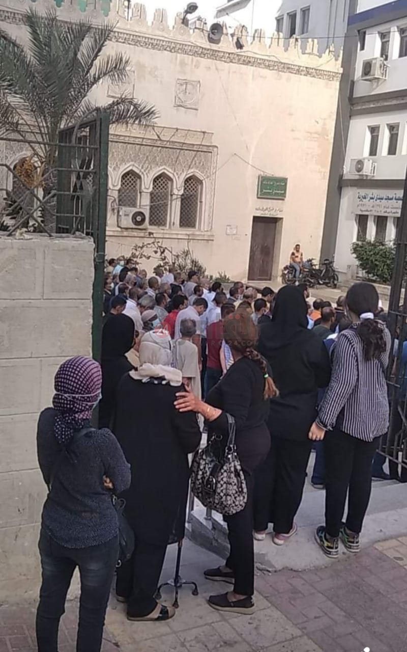 جانب من تشييع الجثمان