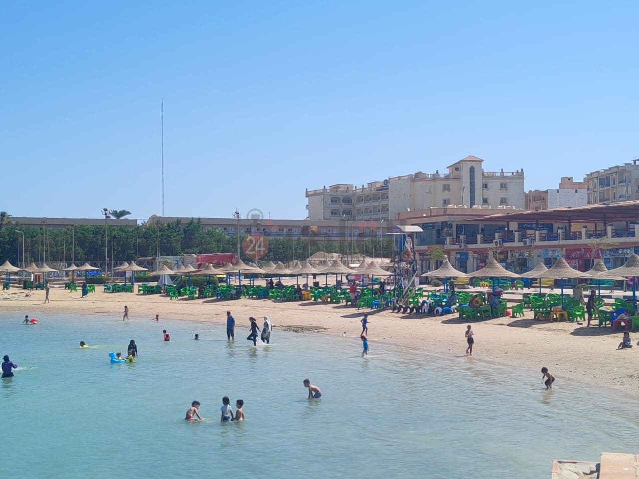  إقبال ضعيف على الشواطئ العامة بـ �الغردقة�