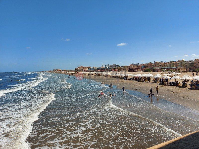 رحلات السياحة الداخلية تنعش شاطئ بورسعيد 