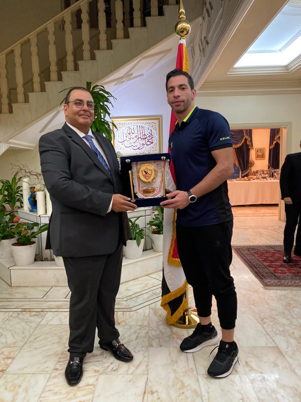 قنصل مصر بالسعودية يقيم مأدبة عشاء لبعثة يد الزمالك