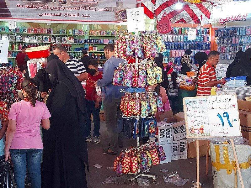 أسعار مخفضة بمعرض كلنا واحد ببورسعيد 