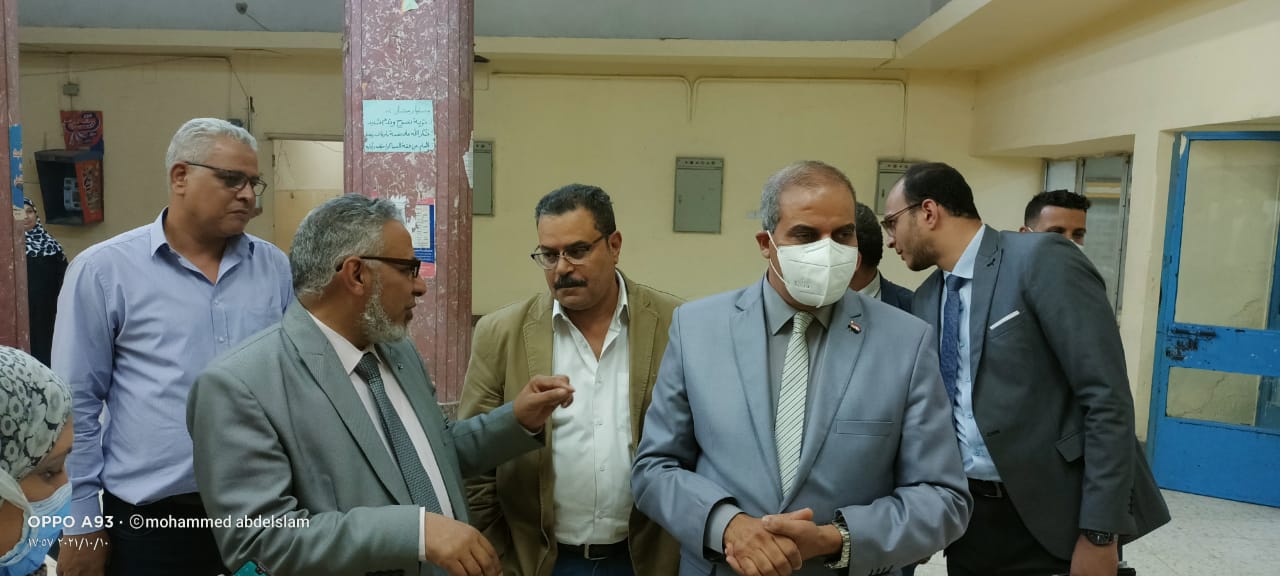 رئيس جامعة الأزهر يتابع�تسكين الطالبات
