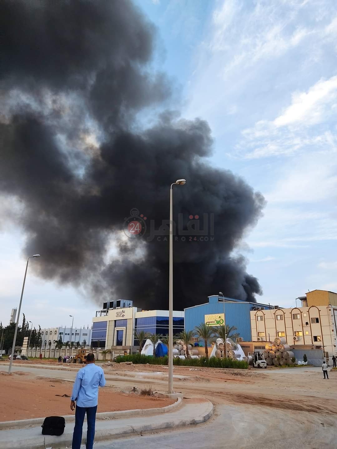 حريق مصنع بالعاشر من رمضان 05