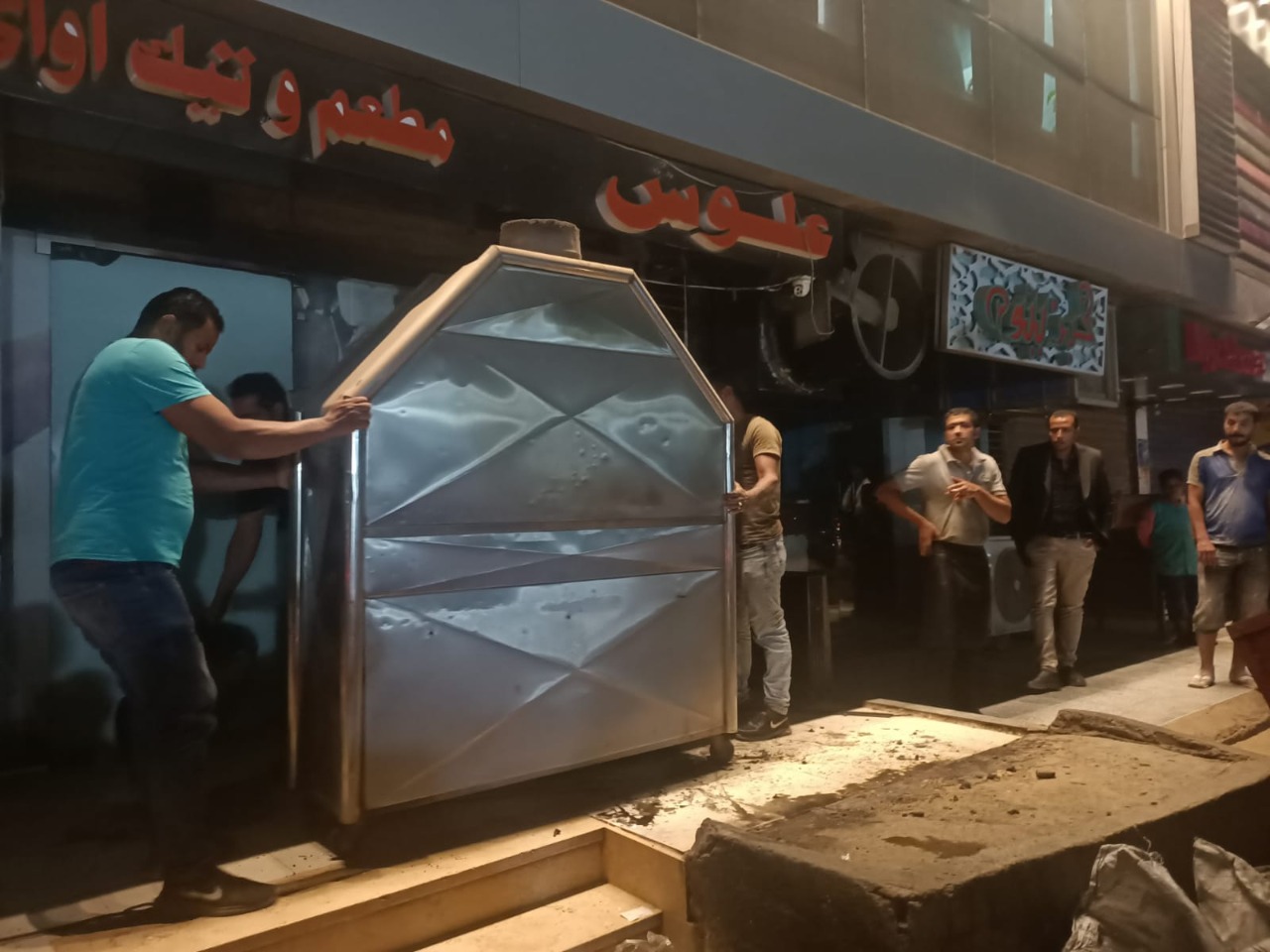 الجيزة رفع 750 حالة إشغال لمحال ومقاهي حدائق الاهرام