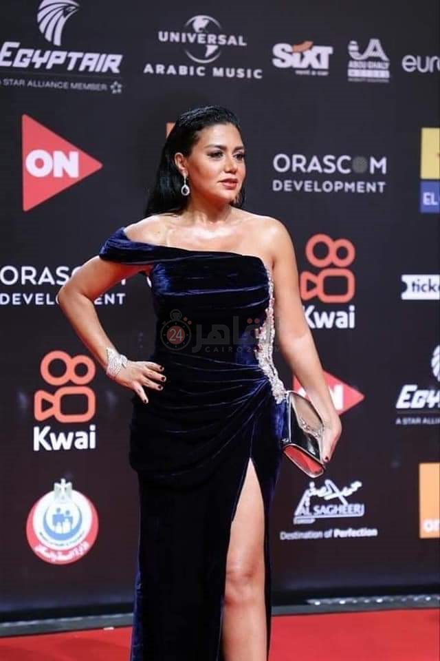 الفنانة رانيا يوسف