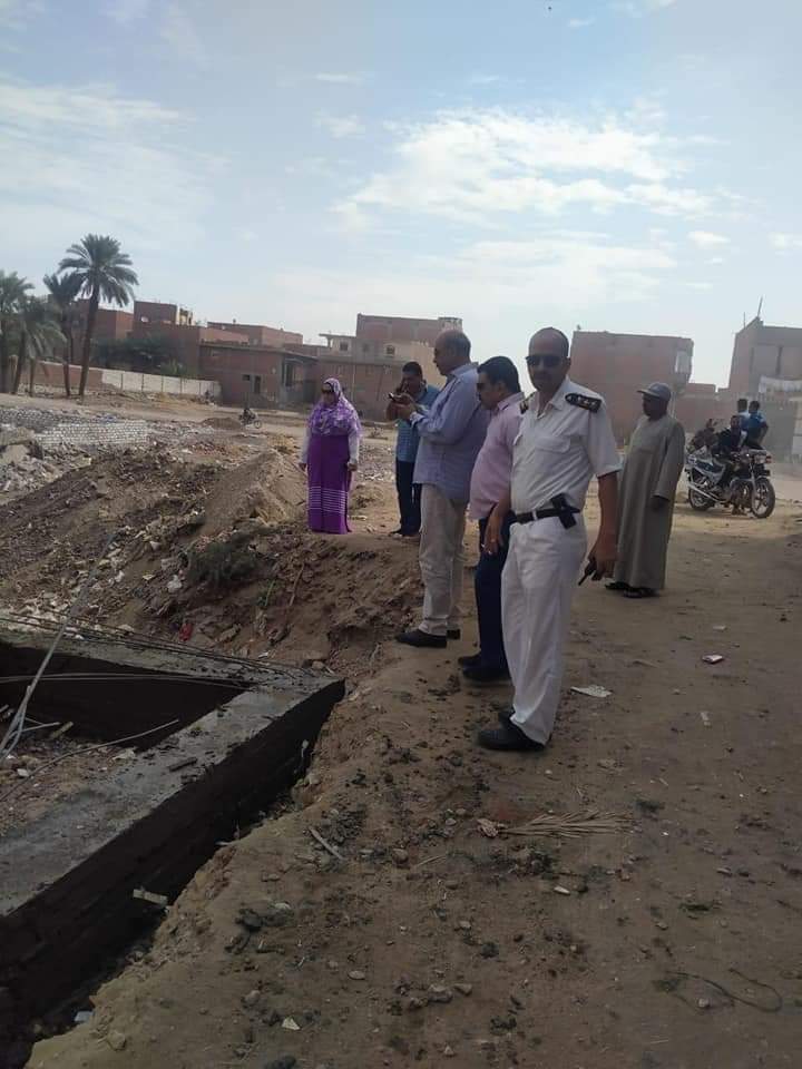 إزالة تعديات على الأراضي الزراعية في الفيوم