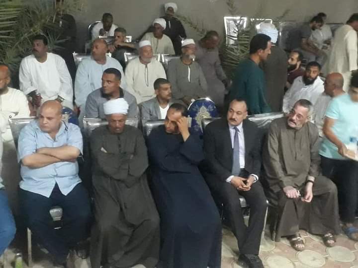 جلسة تمهيدية بين الأهالي بعد مقتل مُسنة