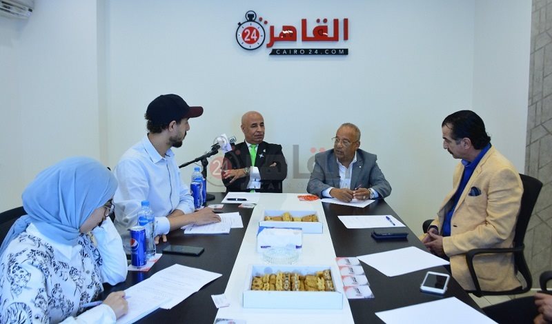 جانب من الندوة