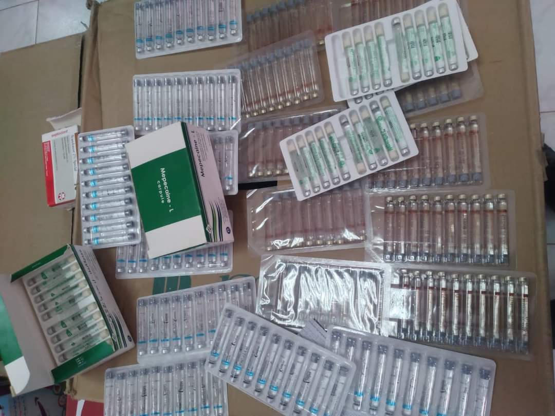 ضبط مخزنين بالفيوم لبيع الأدوية البشرية دون ترخيص وآخر داخله مُستلزمات منتهية الصلاحية