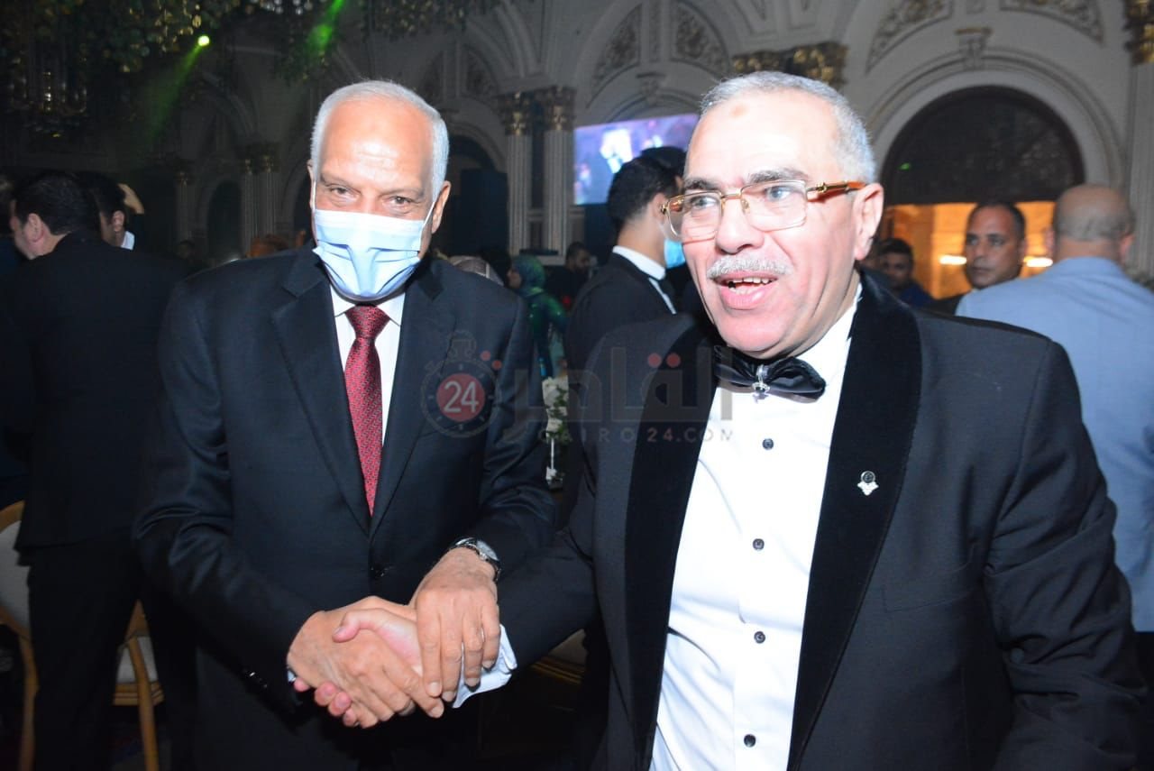 8c1ec38d-bb55-49a9-8312-1964990f792c