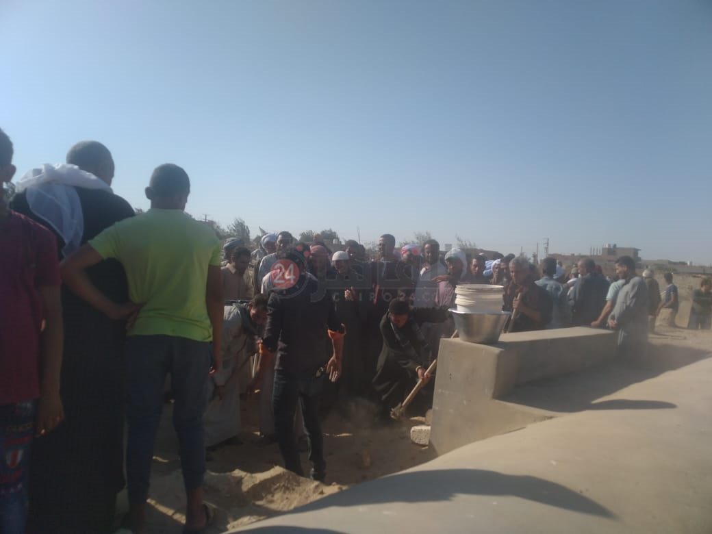 جانب من تشييع الجثمان