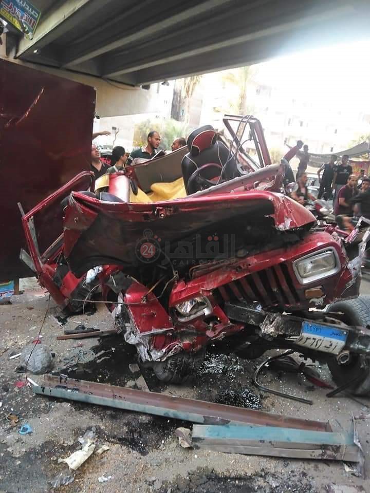  صور من حادث سقوط سيارة من أعلى  محور  صفط اللبن