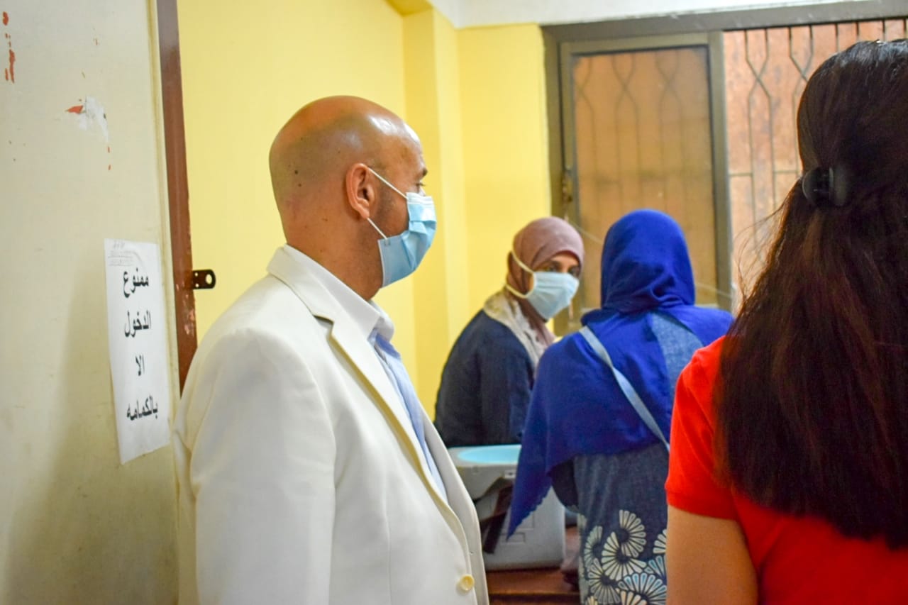 تطعيم المواطنين بلقاح كورونا بالشرقية 01