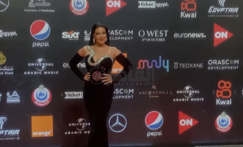 سمية الخشاب