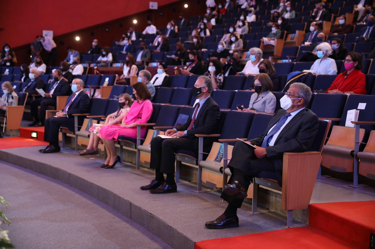 جانب من التنصيب