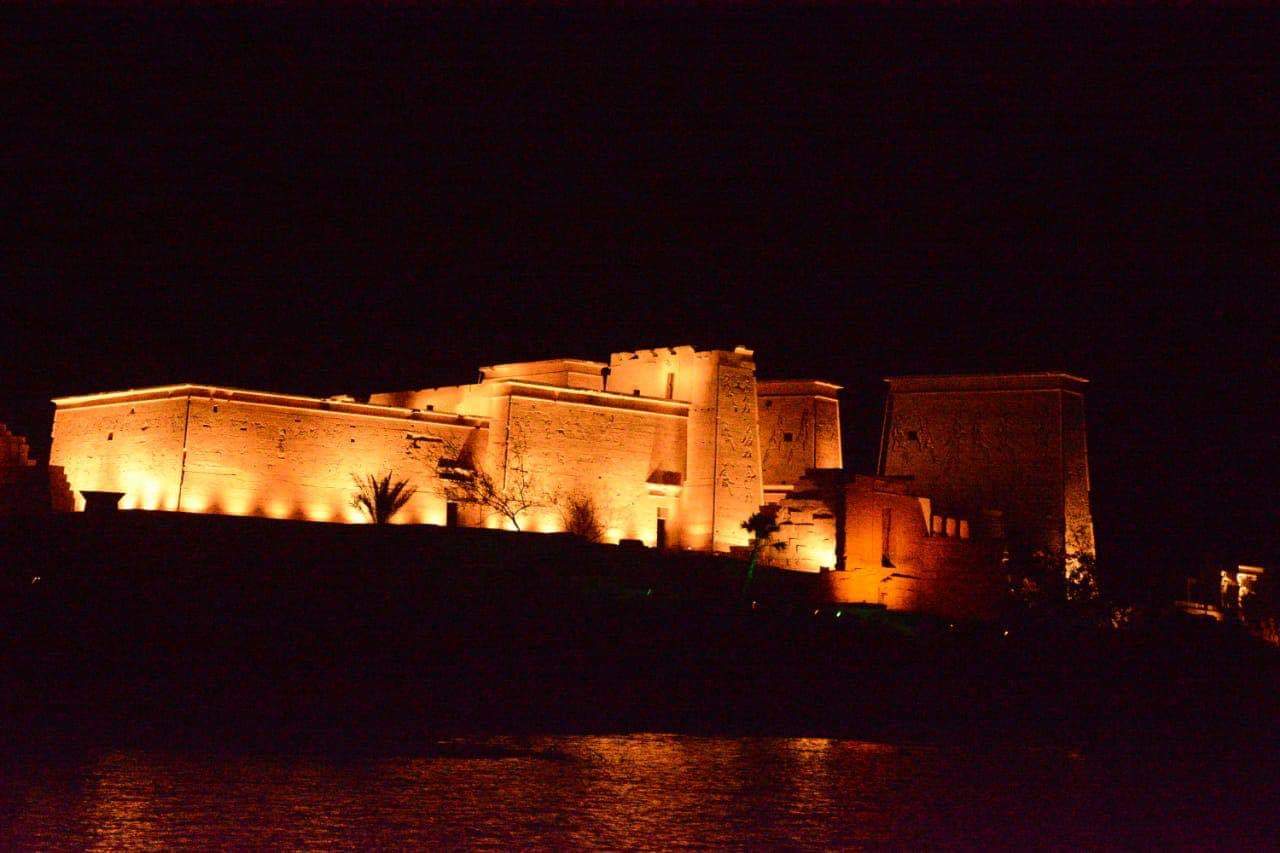 received_1440032892810795