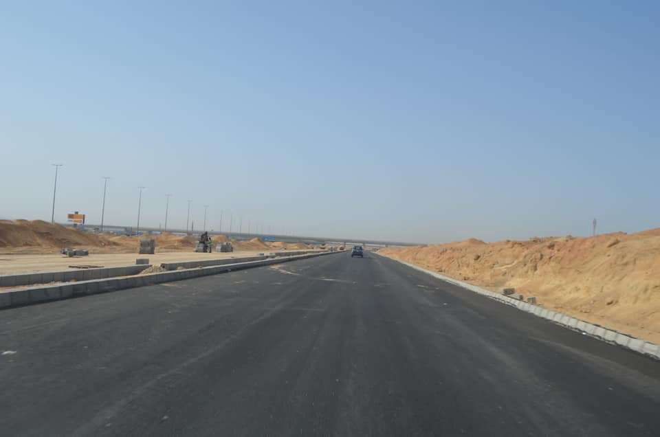 تمهيد الطريق لموقف سيارات القطار الكهربائي بالعاشر من رمضان 06