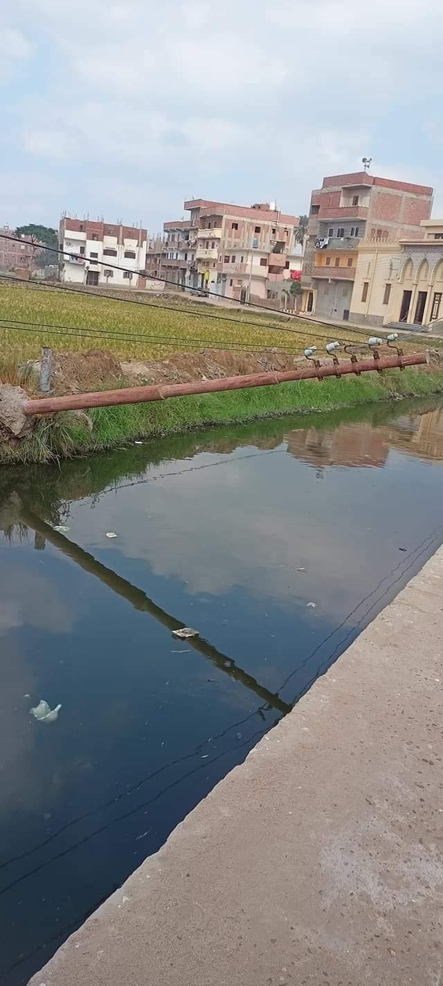 عمود الكهرباء 01