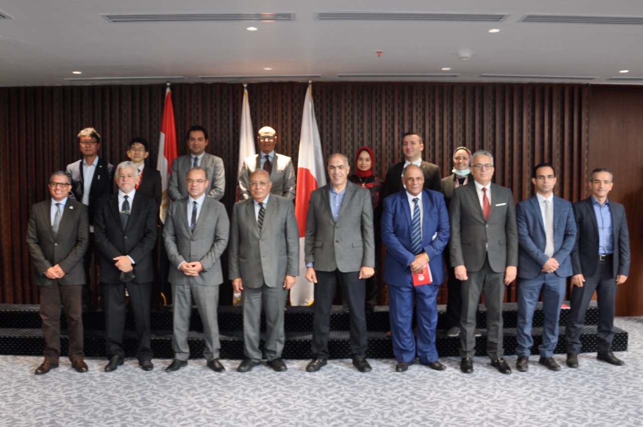 رئيس البورصة المصرية يوقع بروتكول تعاون مع الجامعة اليابانية 