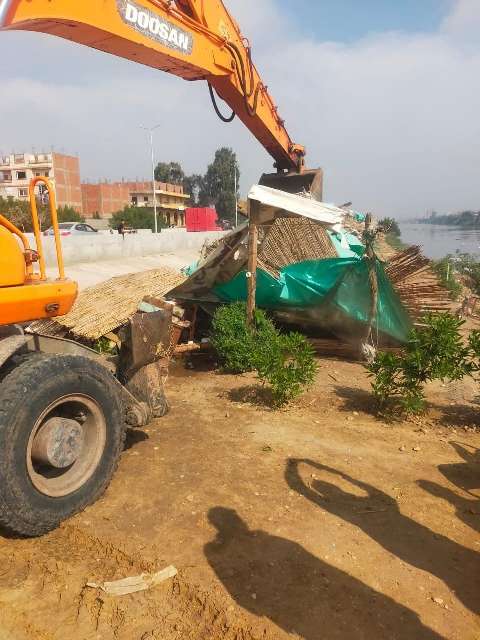 إزالة التعديات على الأراضي الزراعيةوأملاك الدولة بالشرقية 01