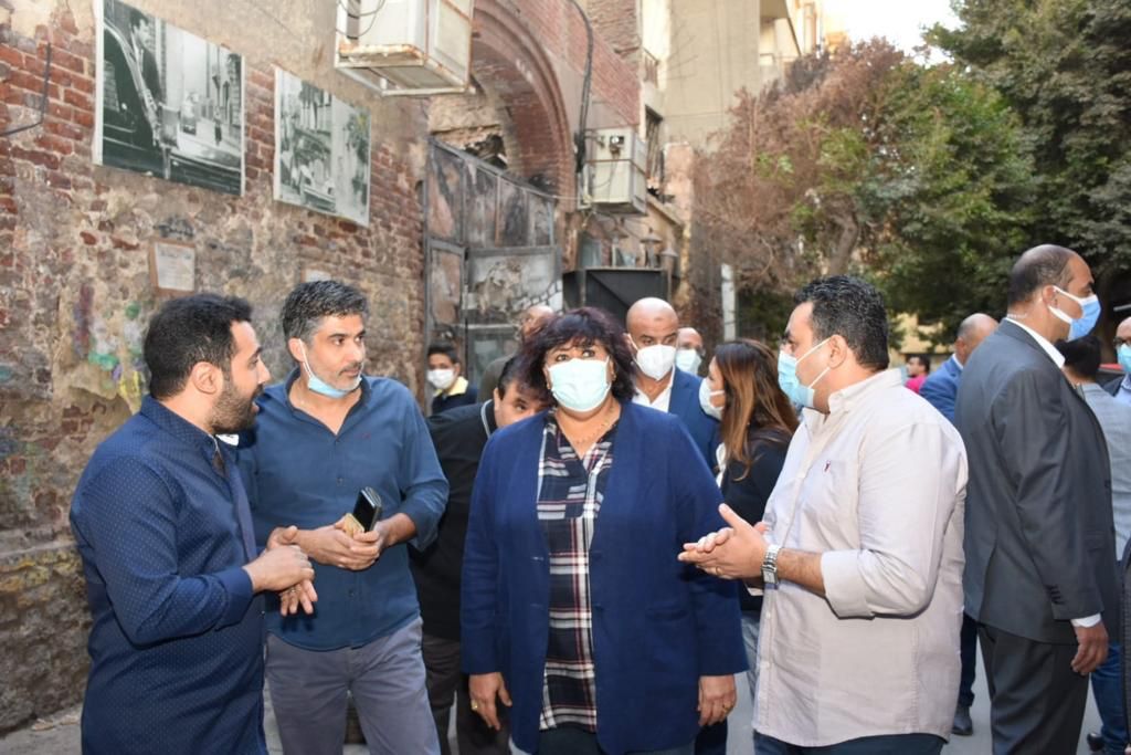 وزيرة الثقافة (7)