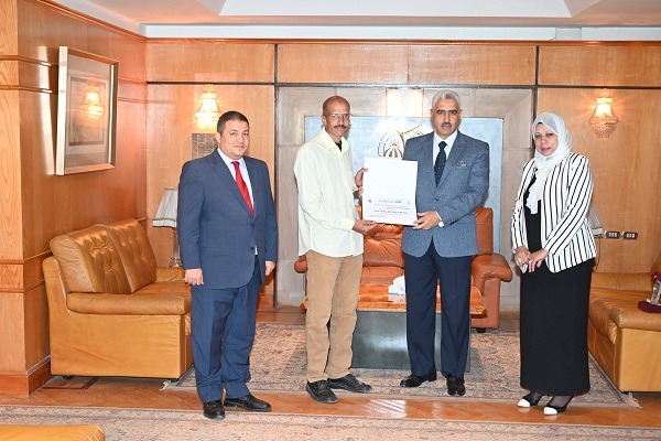 تكريم أيمن علي