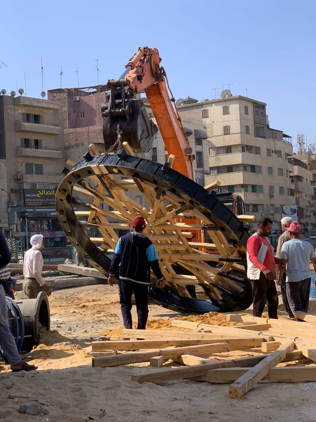 تركيب أول ساقيتين بعد تطويرها