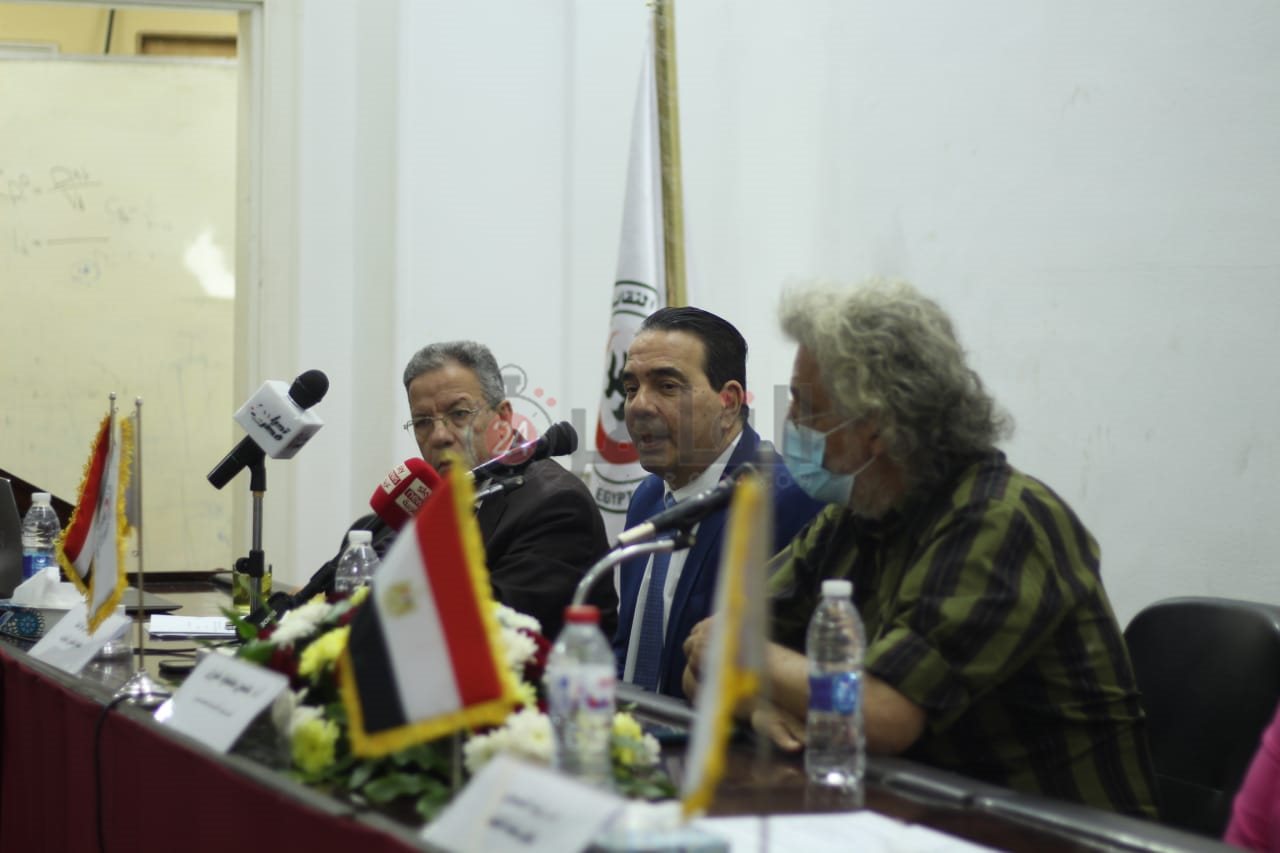 32b8133c-1563-4a27-83df-b2f21a5152b3