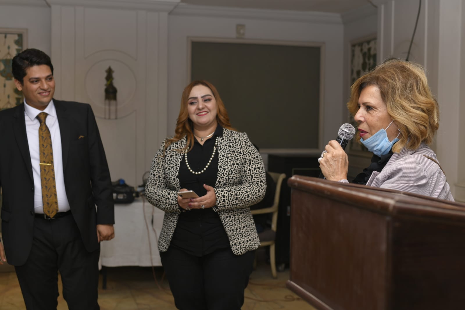 200f38be-b0c9-4ee9-8cfd-de359764638b