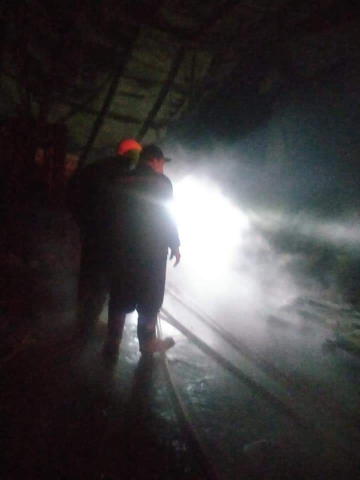 السيطرة على حريق مصنع بلاستيك بالشرقية 04