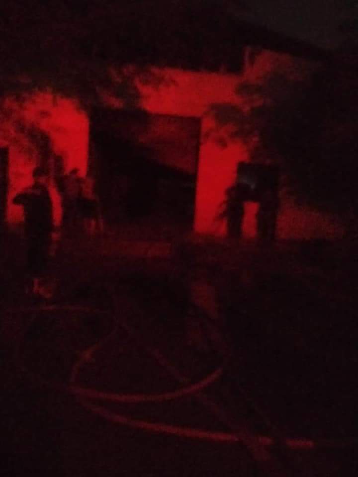 السيطرة على حريق مصنع بلاستيك بالشرقية 06