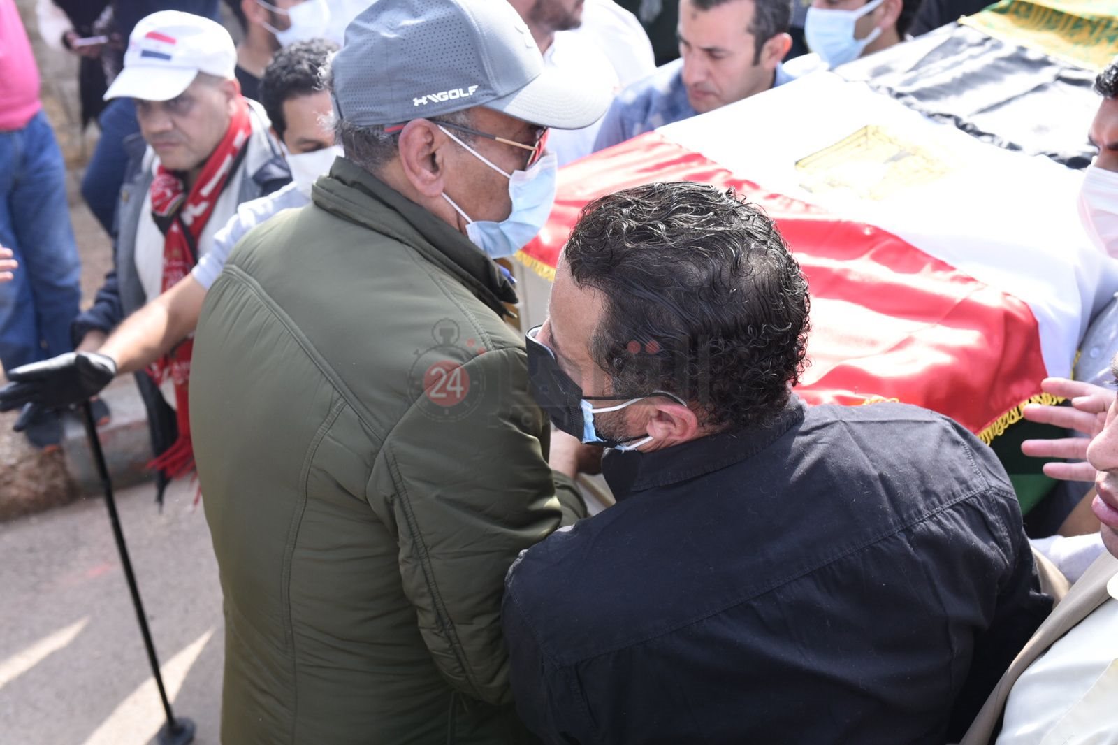 خروج جثمان سهير البابلي من المسجد (1)